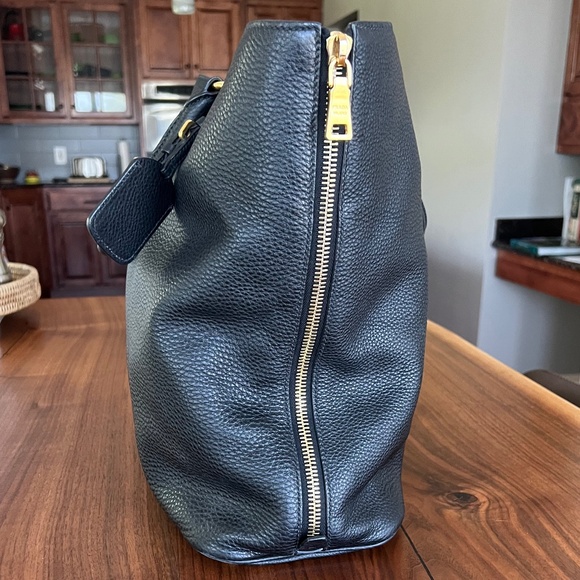 Prada Tote Bag - Picture 8 of 16
